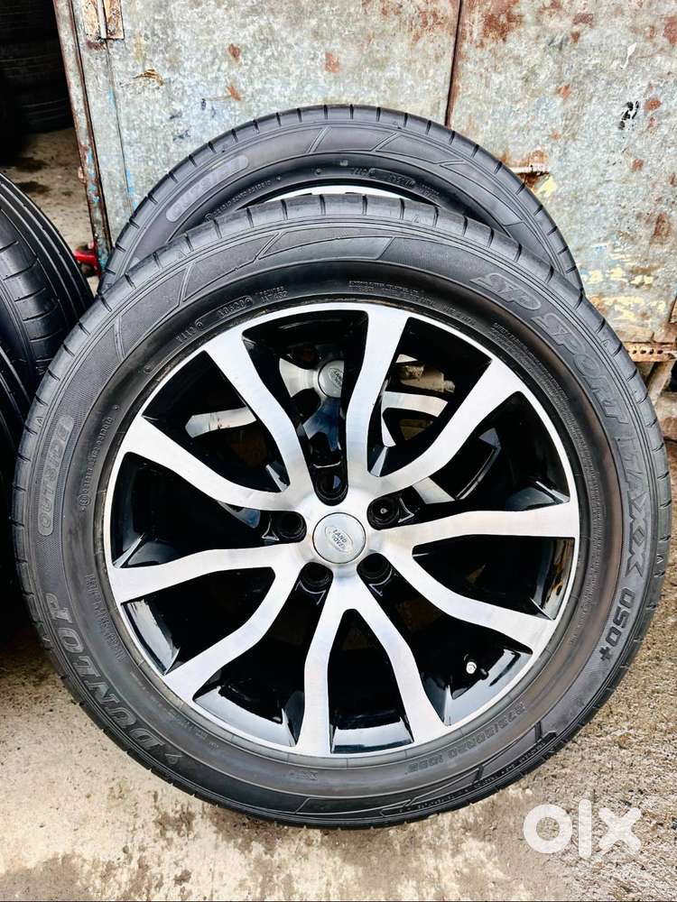 RANGE ROVER ALLOY WHEELS 20 INCH (VERY GOOD CONDITION)