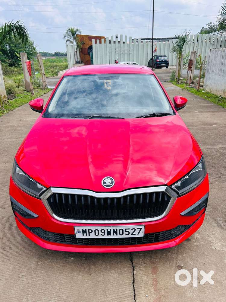 Skoda Slavia Active 1.0L TSI MT, 2022, Petrol
