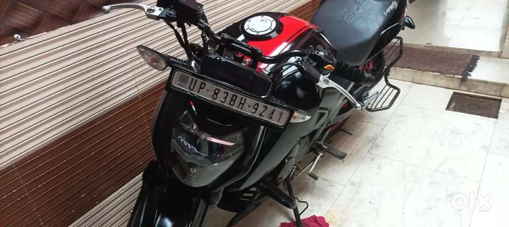 TVs apache rtr 160cc 4v rm spl black