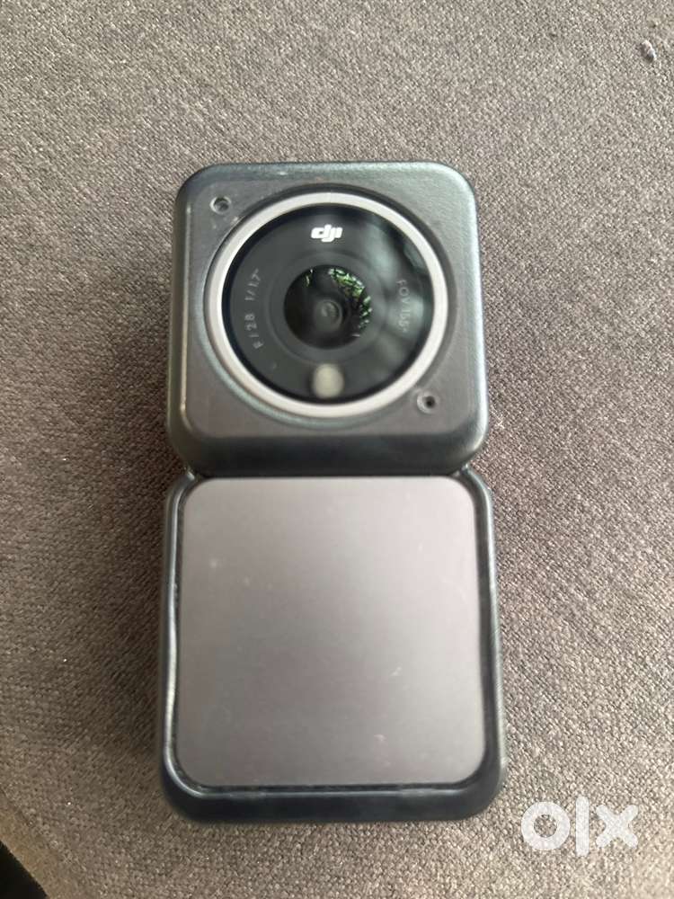Dgi action 2 with box