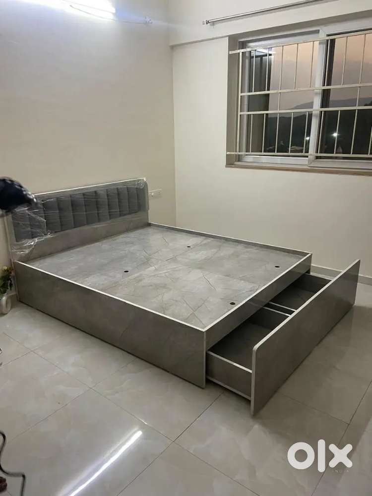 NEW TROLLEY BED 6*5 FROM FACTORY