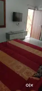 One room set furnished for single person only