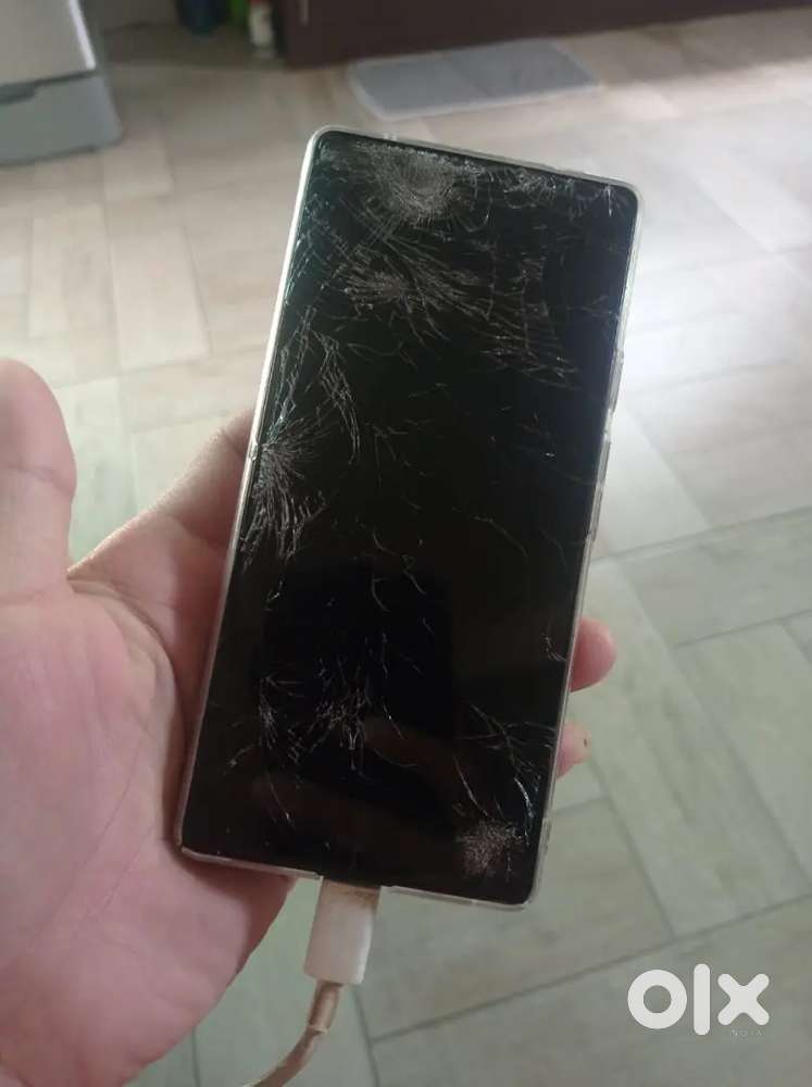 I buy damaged phones.