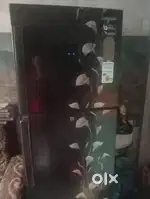 Samsung fridge selling 5 Star fridgefull okay conditiondoubledoor