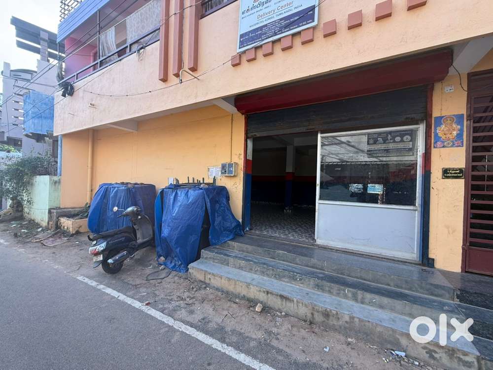 Rental space for e-commerce and shop in huge space near beach road