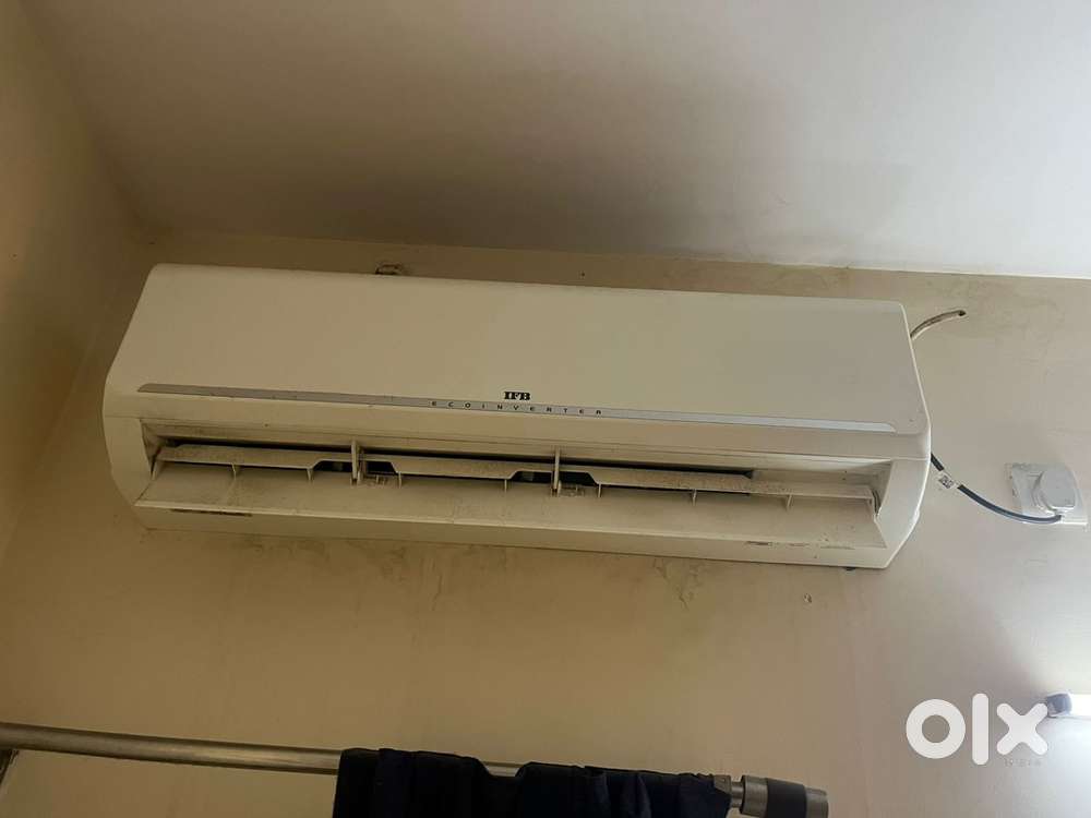 Selling IFB 5 star 1.5 tonnes Split AC for 25,000