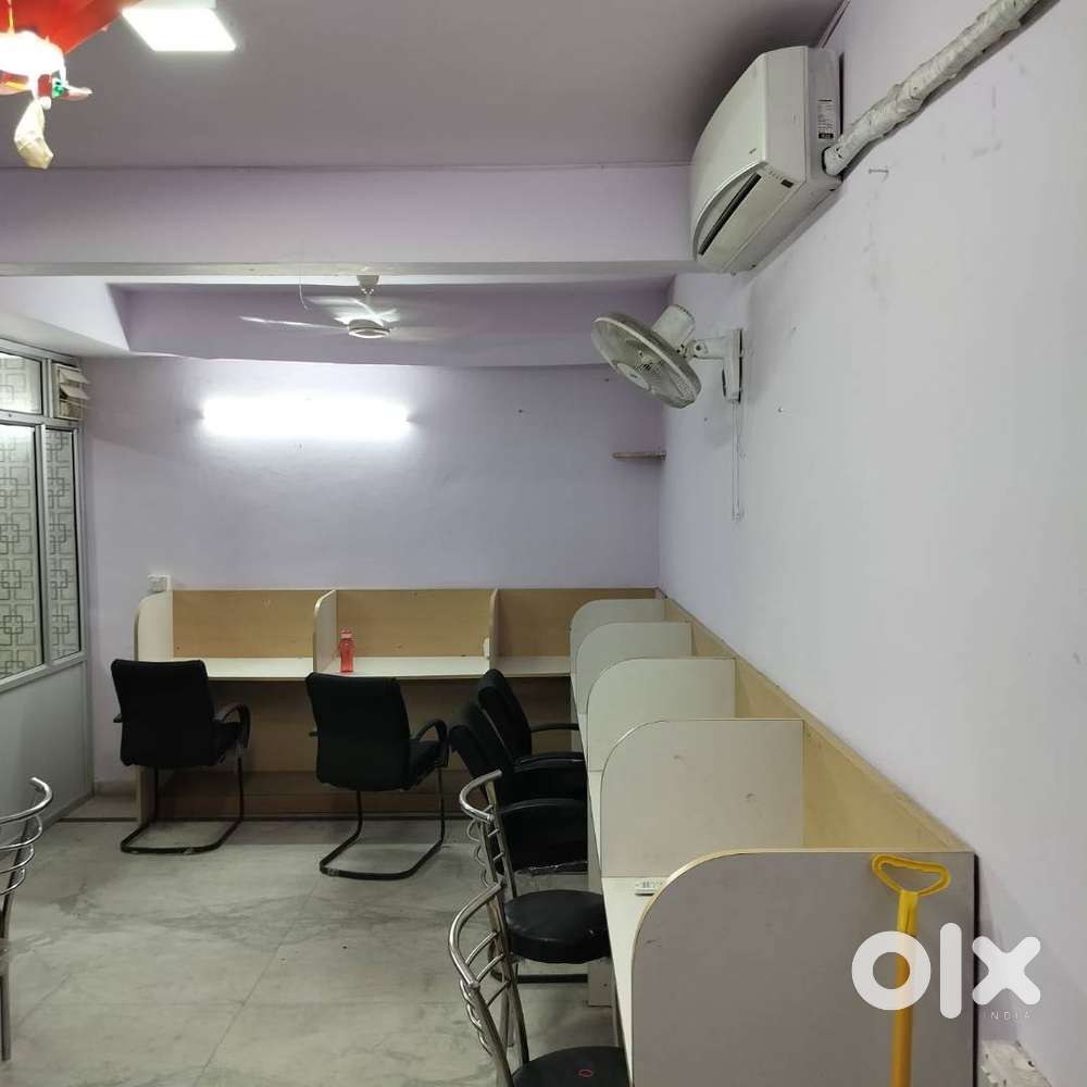 FULLY FURNISHED OFFICE