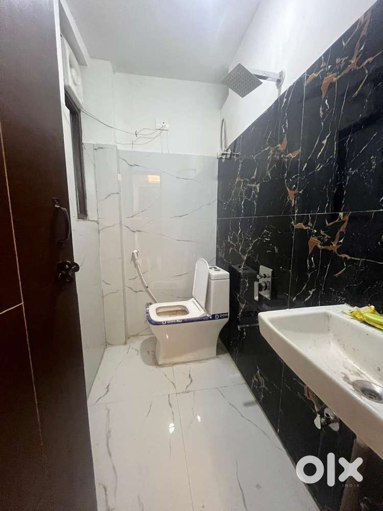 1 RK NEAR SAKET METRO