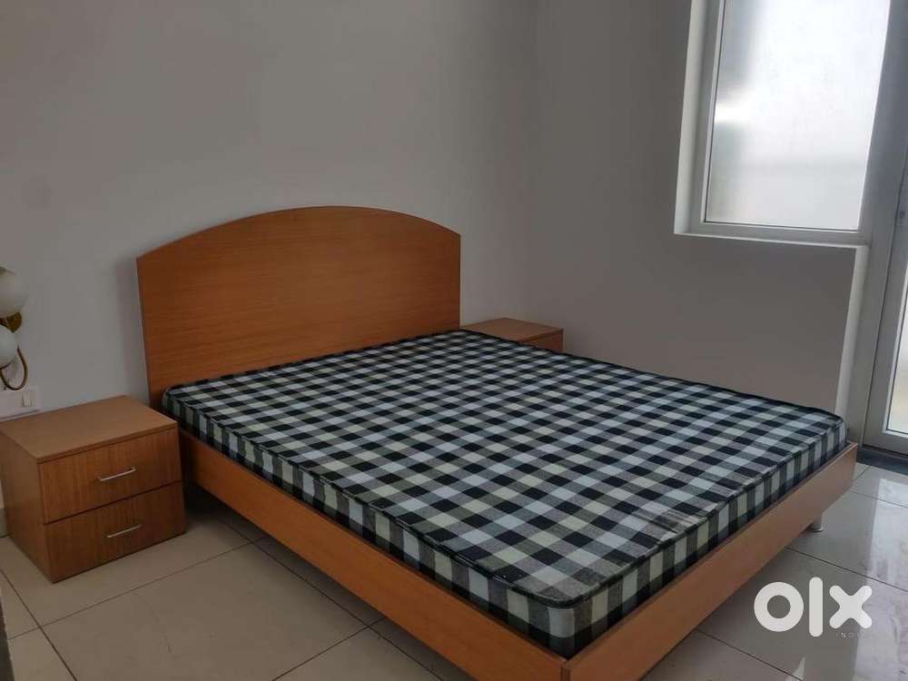 SOHO FULLY FURNISHED WITH BALCONY