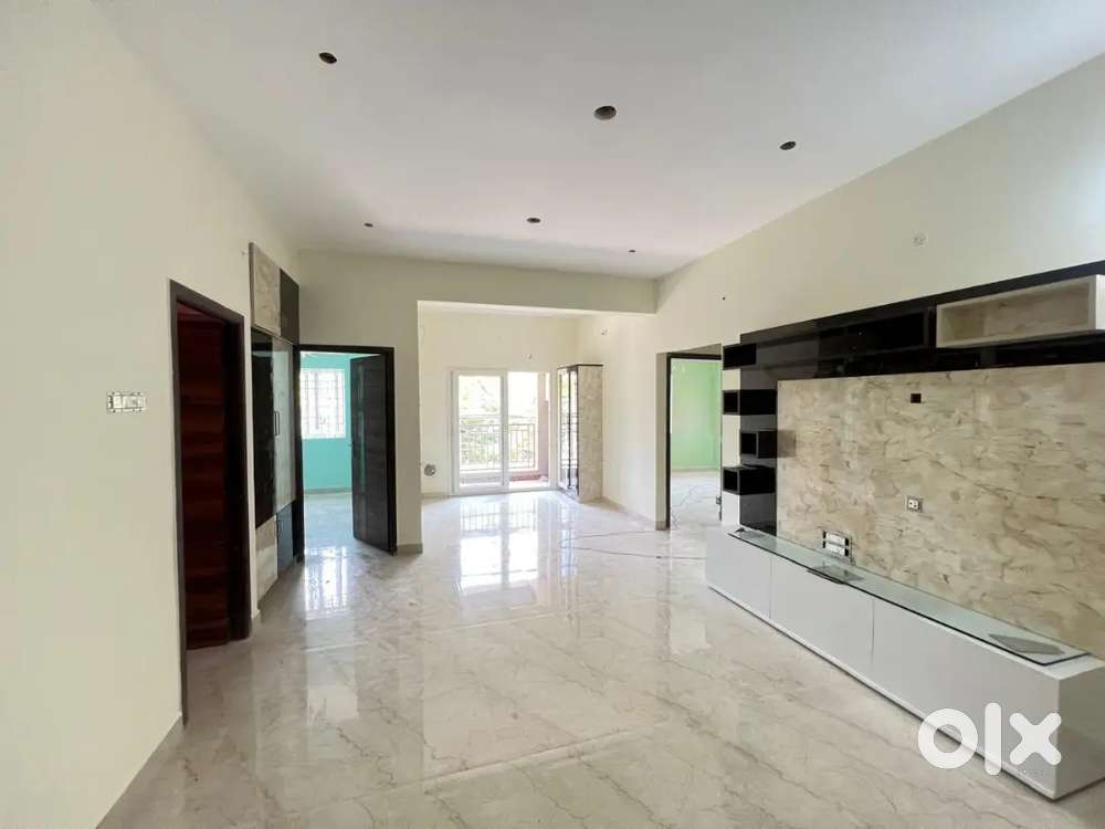 New construction.. ready to move