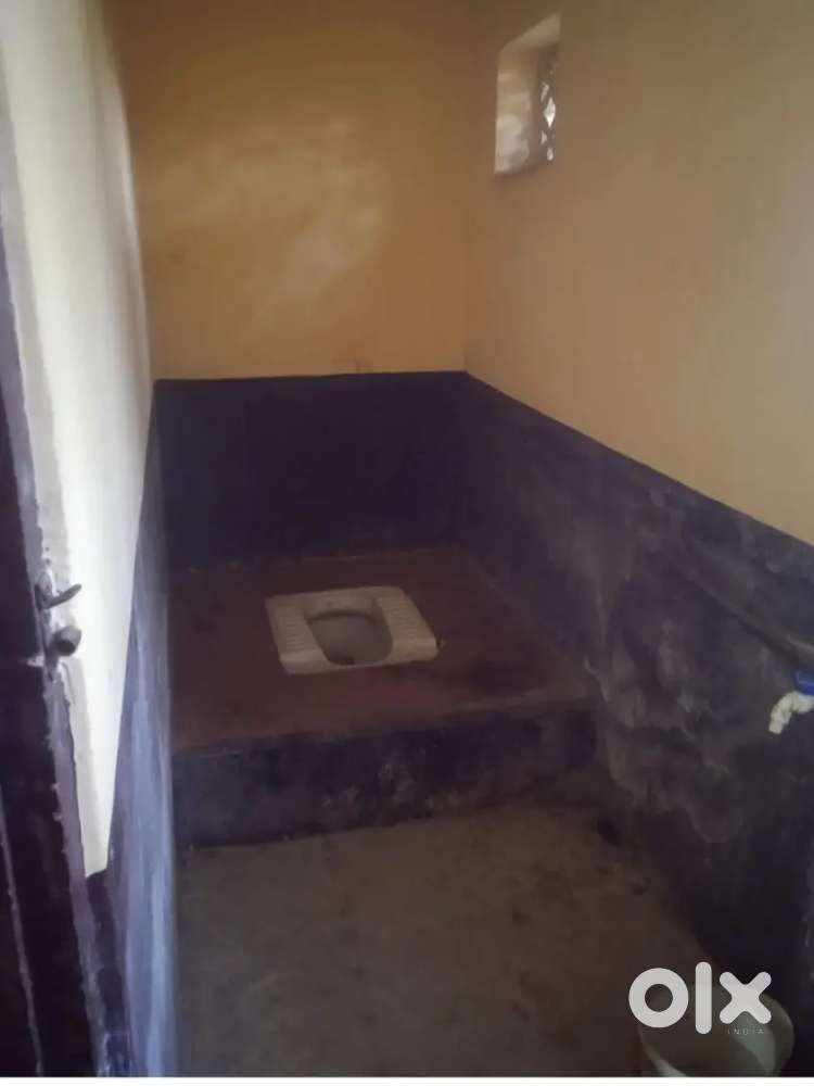 One Room kitchen available on Rent