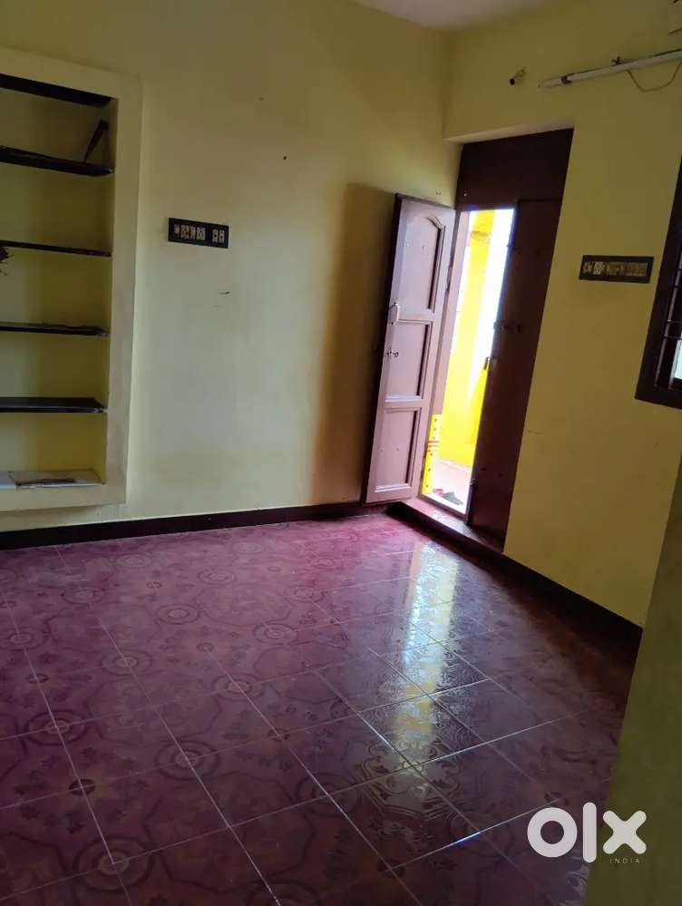 House for rent near arumbarthapuram padmavathi hospital