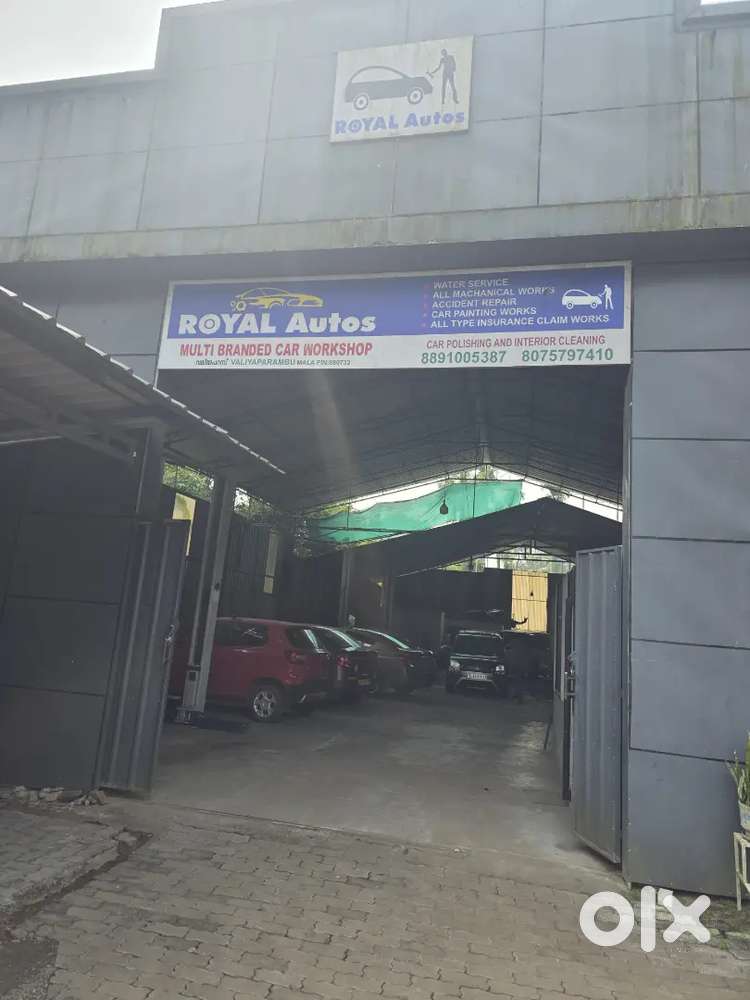 Automobile car mechanic