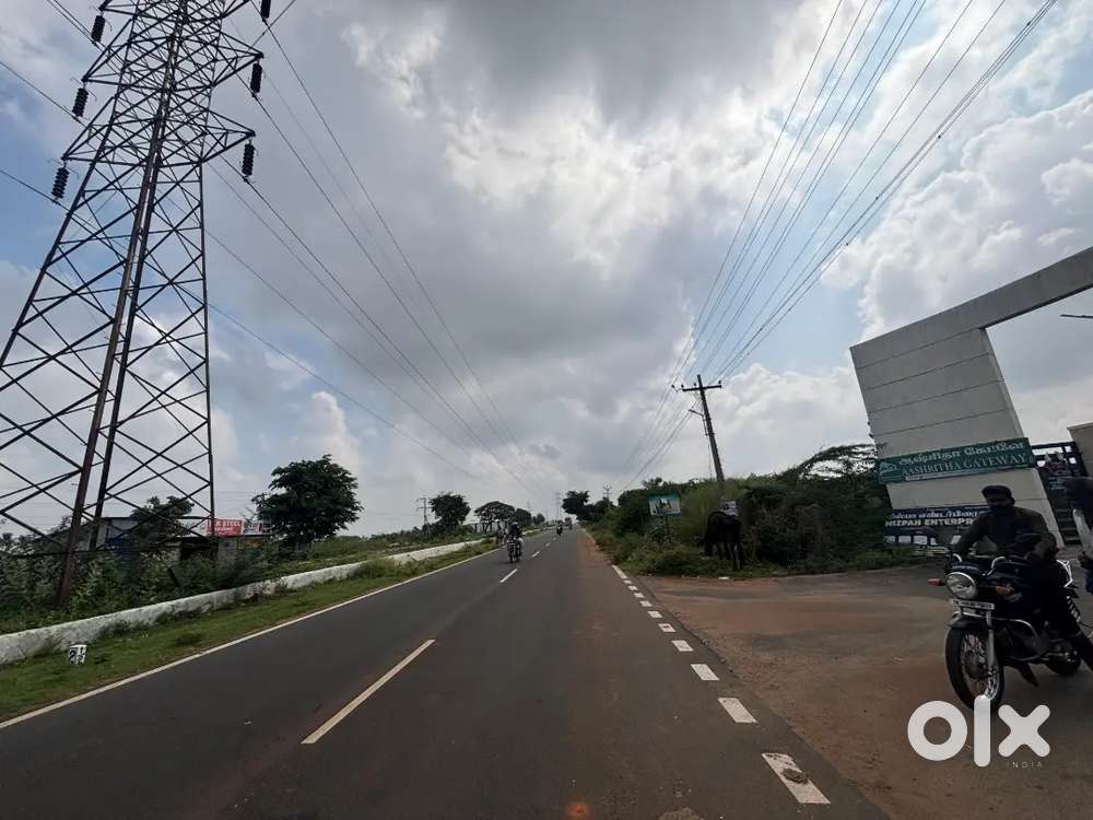 Plots fo sale near miet college