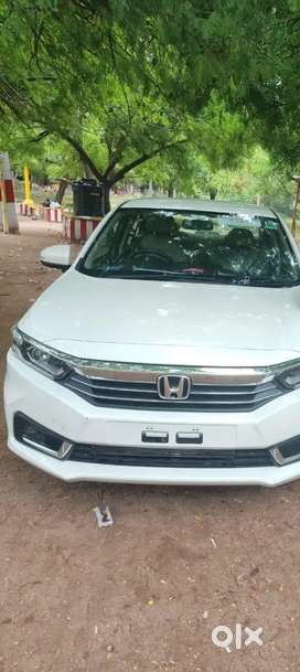 Honda Amaze 2024 taxi available 24×7 pick-up  and drop