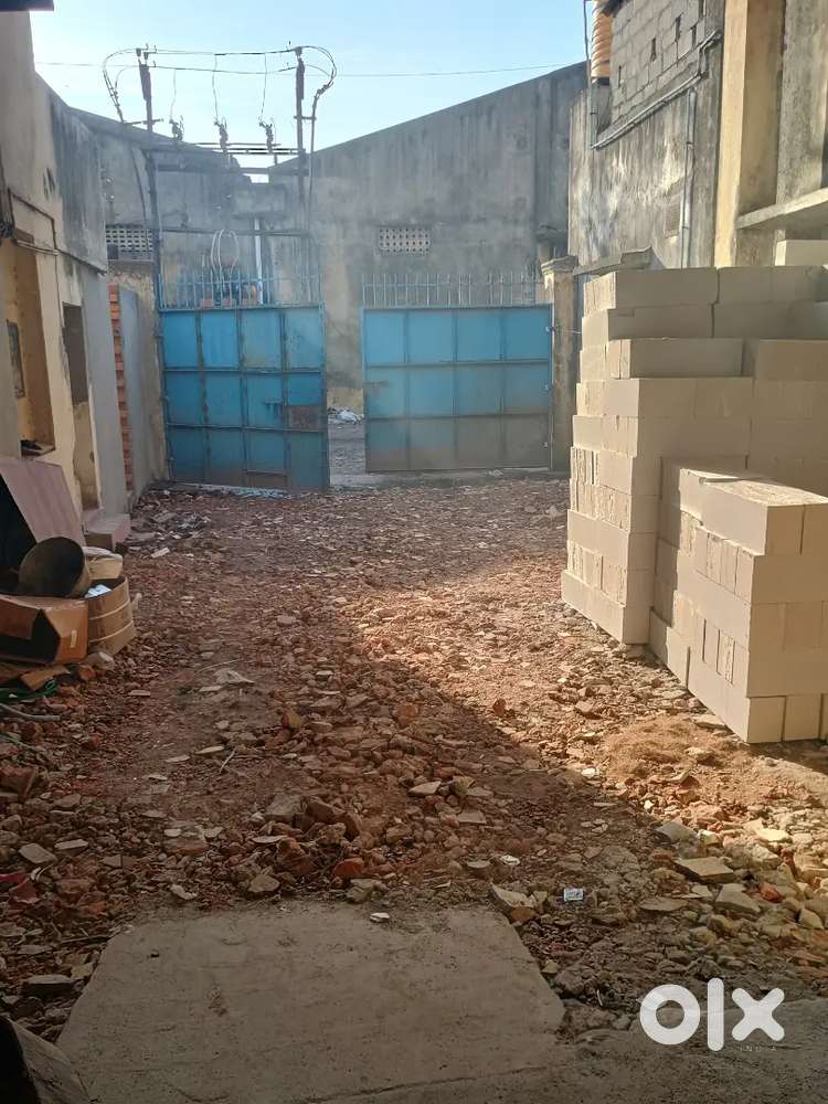 6000SQFT GROUND FLOOR GODOWN RENT 1,80,000 AT MADHAVARAM