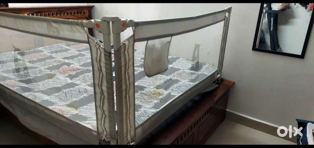 Bed Rail - Baby safety Queen Size Bed
