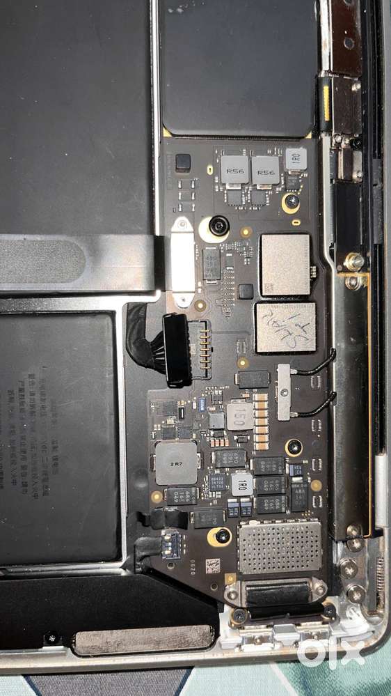 MacBook Air M1 A2337 - Dead Laptop with Working Parts