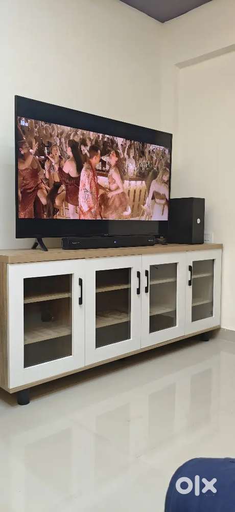 I want to sell my Panasonic Smart Android 60 Inch LED with accessories