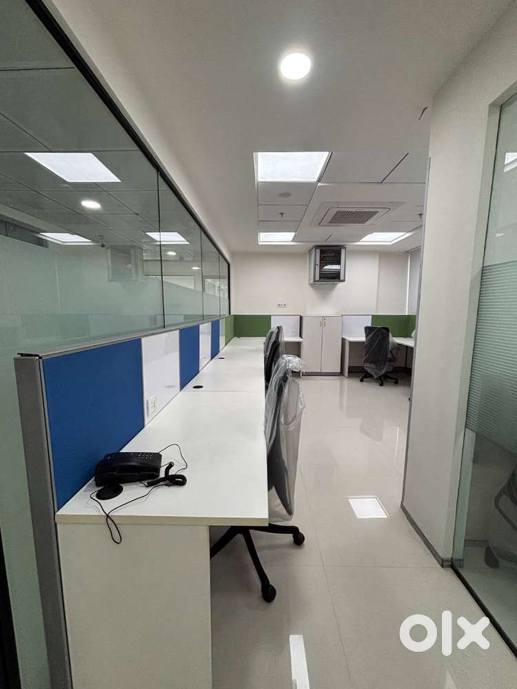 FULL FURNISHED OFFICE SPACE AT PALASIYA LOCATION