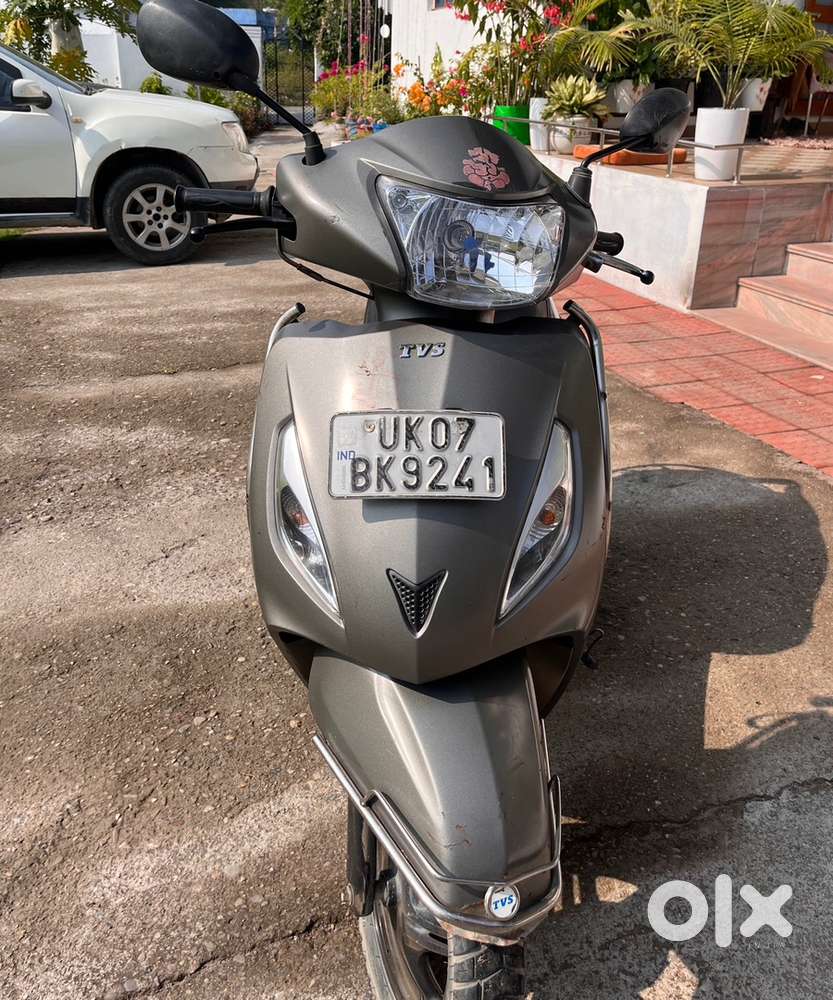 Army persons scooter