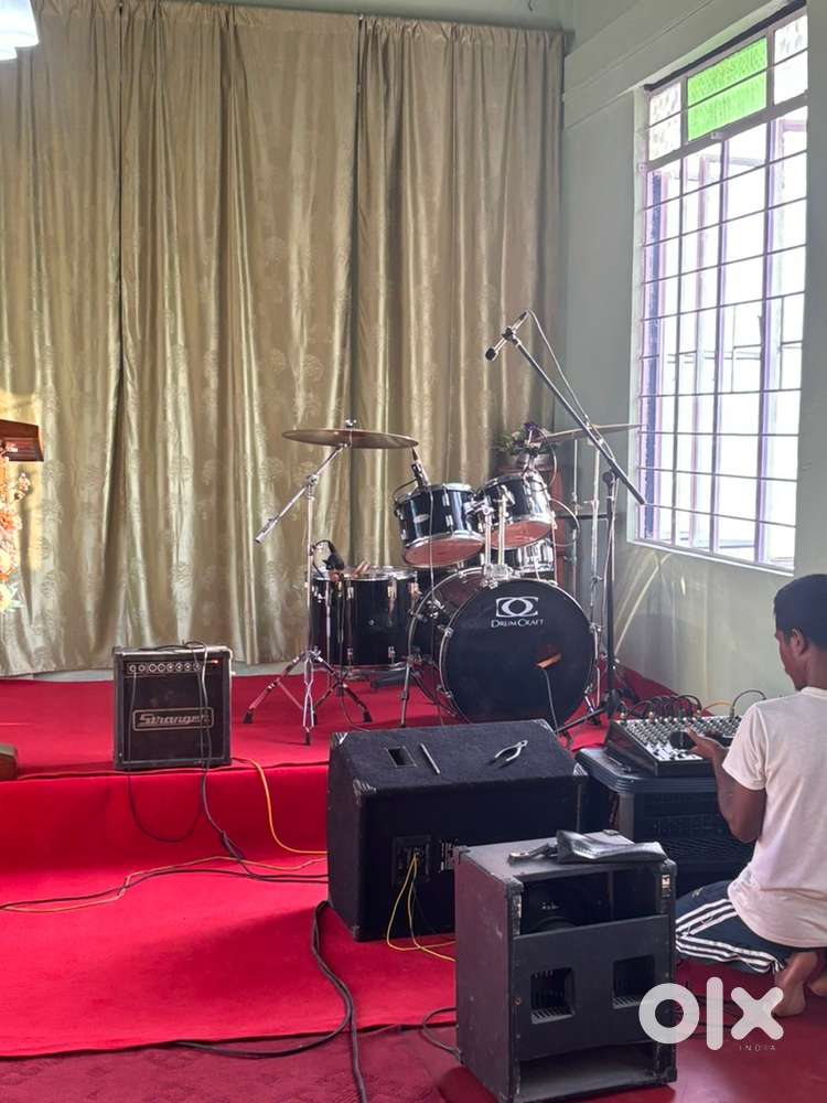 Drum set with mic