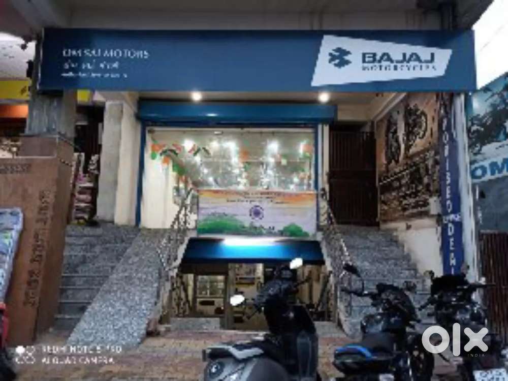 Receptionist required for bajaj showroom