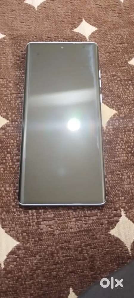 12 And 256GB And Good Condition 6 Month Use