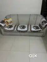 Single sofa
