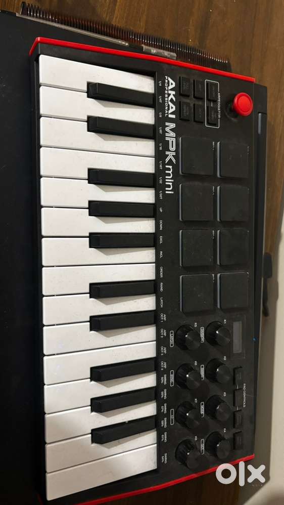 Akai Professional MPK mini MK3 25 Key USB MIDI Keyboard