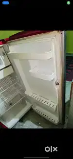 Selling refrigerator fridge with good condition  [₹6,000/-]