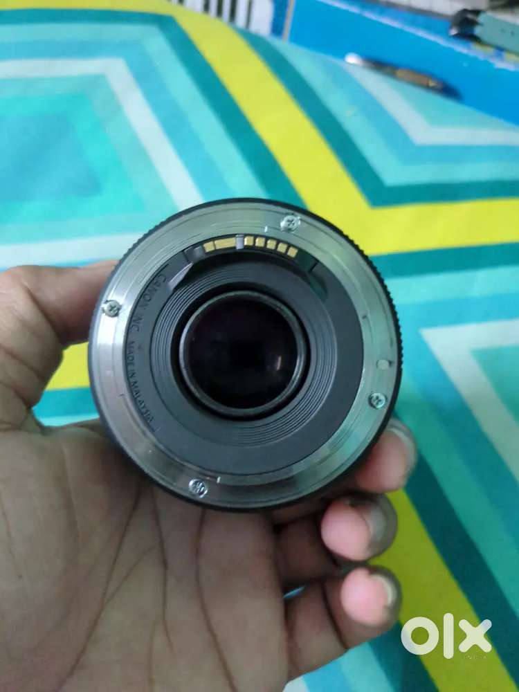 Canon 50 mm stm lens