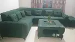 सोफा सेट 7 सिटर बिकाऊ हैं साथ में टेबिल और दो टेबील के साथ