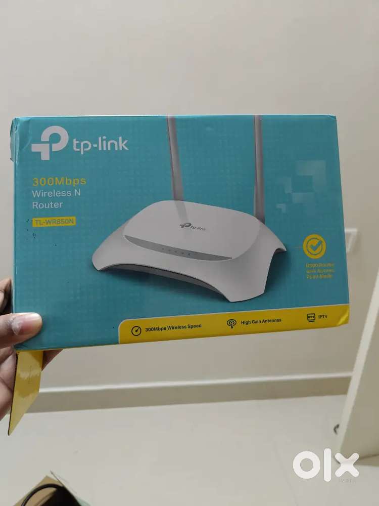 Brand new TP-Link WR850N 300Mbps Router full set with box