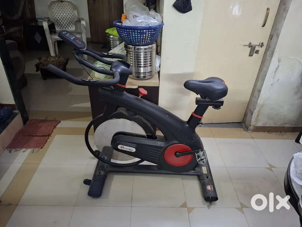 exercise bike ideal for gym and home
