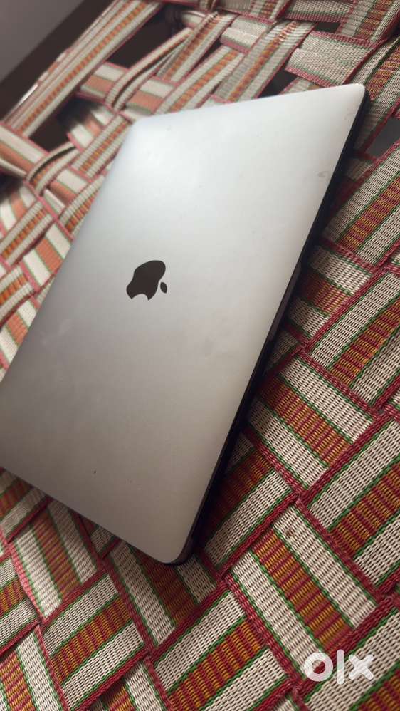 Macbook pro- M1 chip - 13inch 2020 model