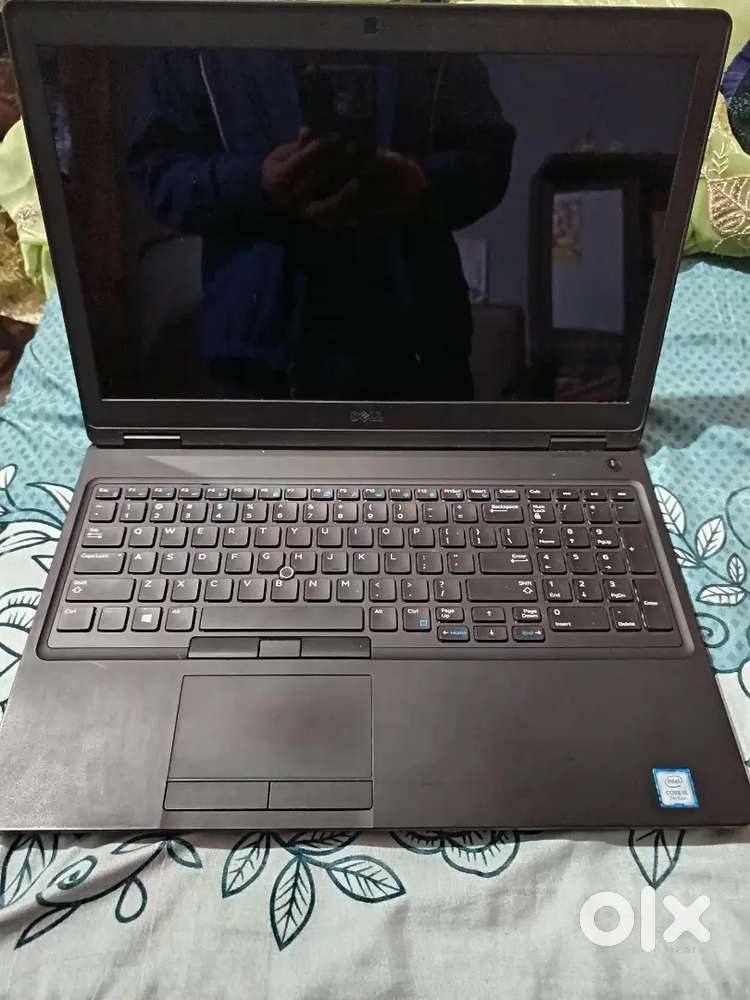 Dell latitude 5590 (Laptop)