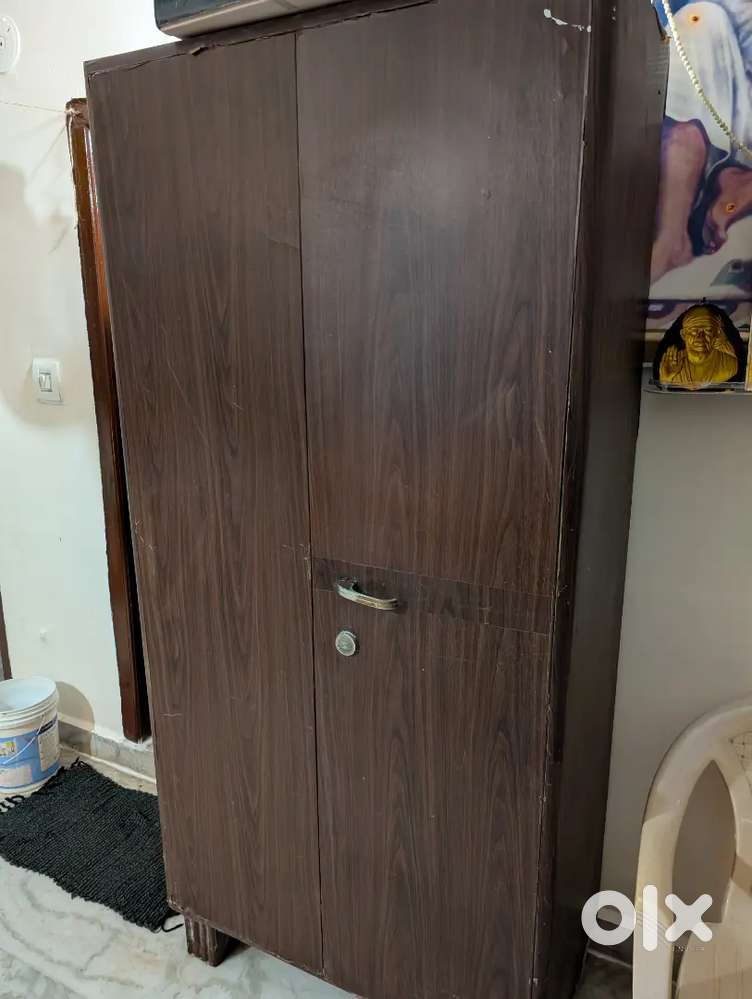 Almirah for sale