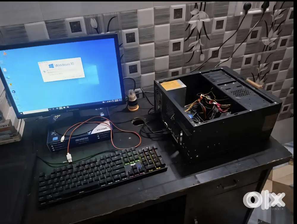 Computer (Desktop)