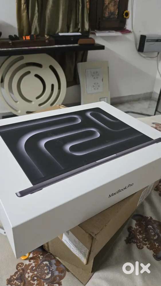 MacBook Pro 16 - M4 PRO 24GB RAM 2025 OCTOBER - LATEST