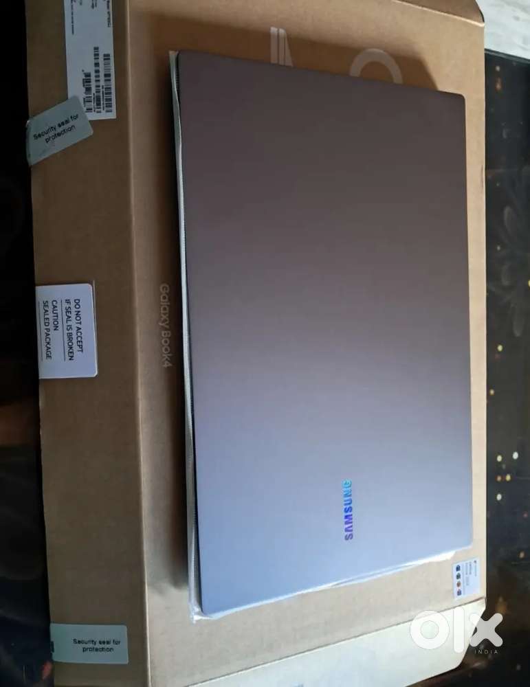 Brand new Samsung laptop ( i5 13th gen 16gb+512gb)
