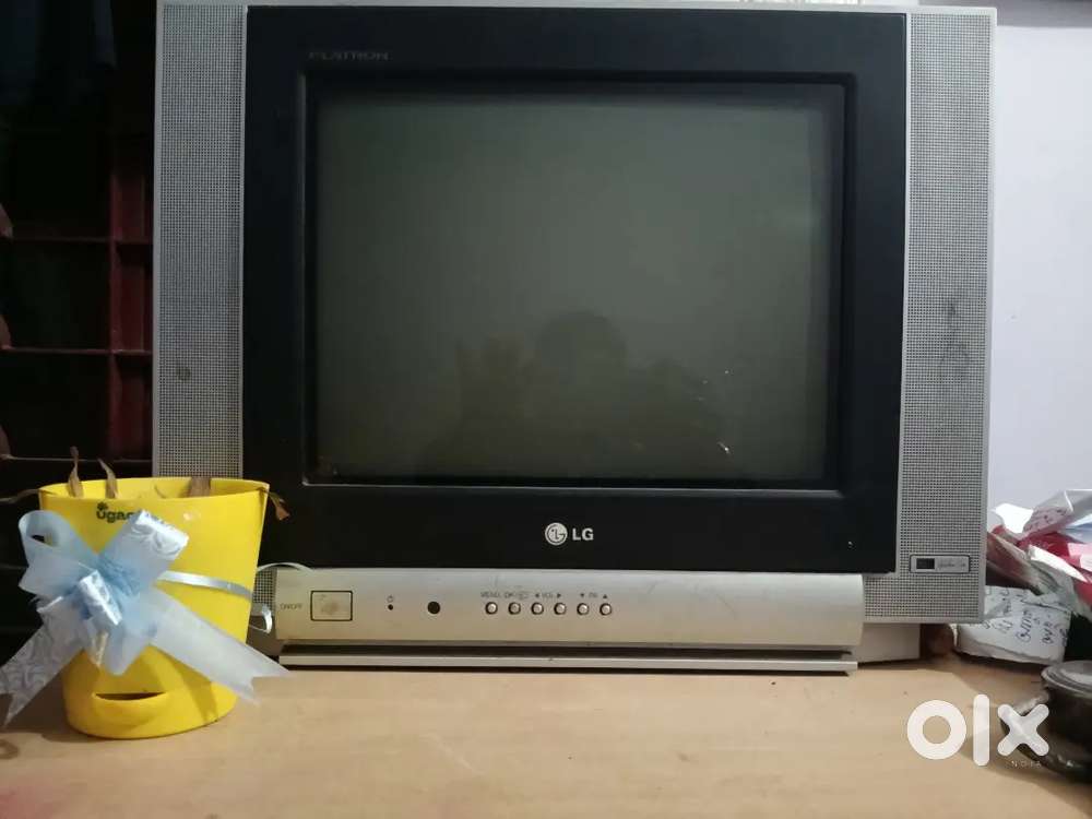 LG TV Golden Eye FLATRON