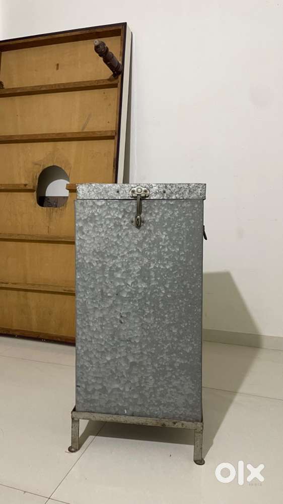 Galvanised grain storage with stand, Plastic water storage tank