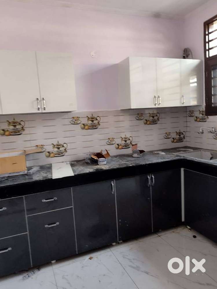 Independent one RK available near bus stand kharar