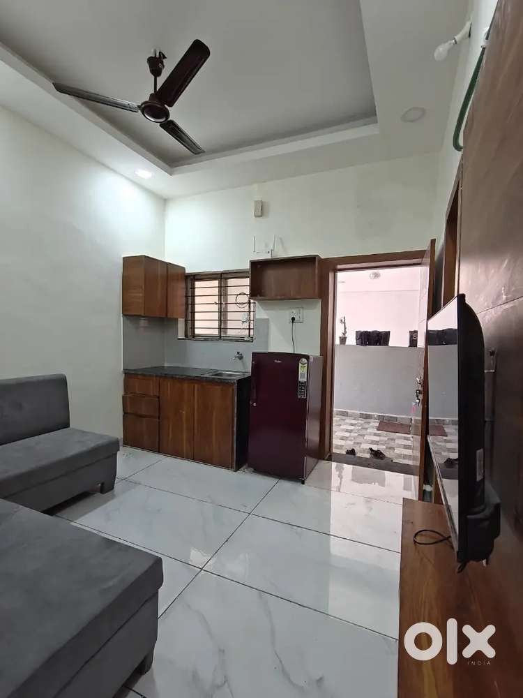 Independent 1bhk fully furnished flat for rent in Vijay Nagar