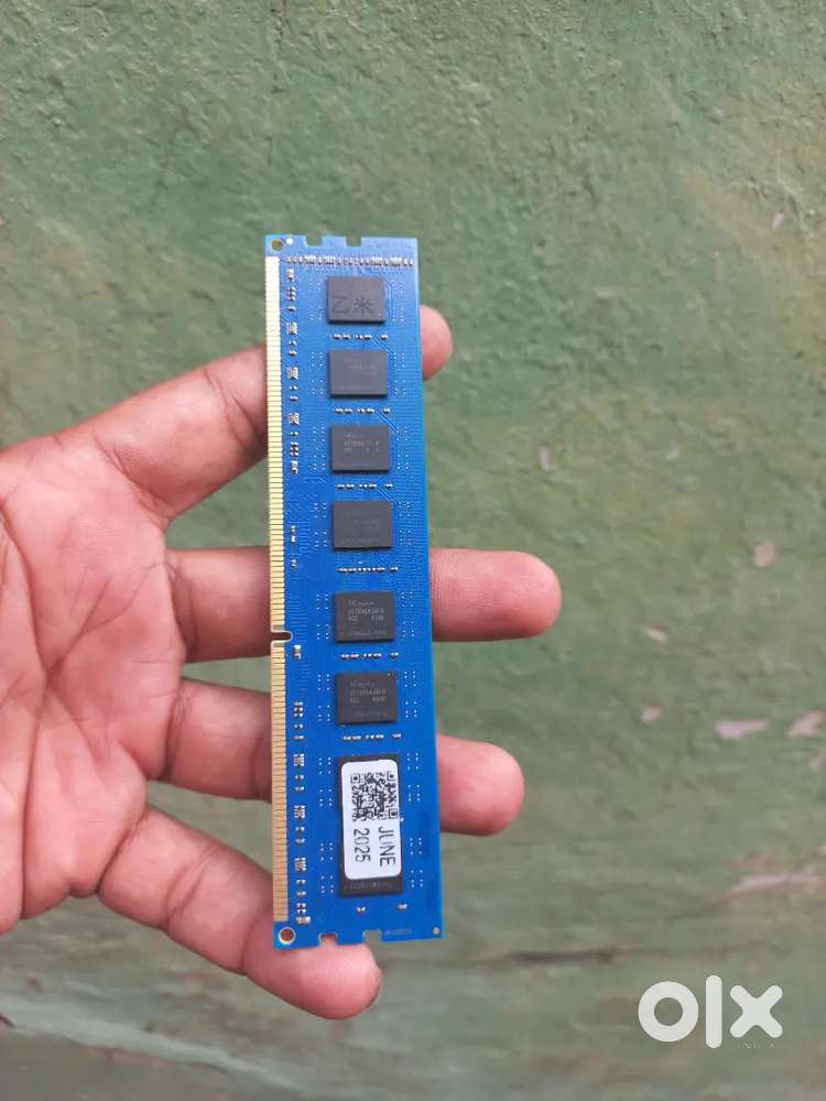 8GB DESKTOP DDR3  ram unused