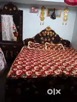 Dabul bed with mattress and dressing.