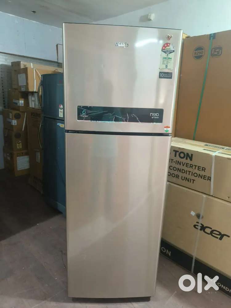 WHIRLPOOL DOUBLE DOOR FRIDGE WITH WARRANTY