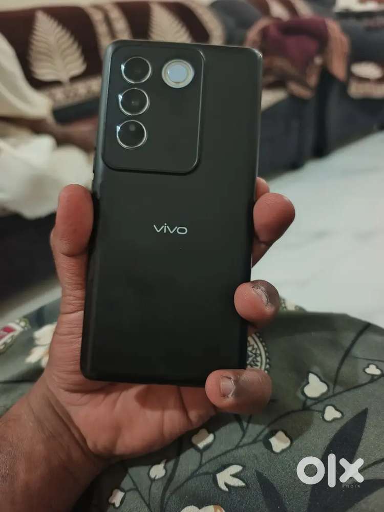 Vivo v27 with very good mint condition
