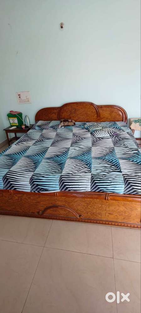 King Sized Cot with Kurl On Mattress
